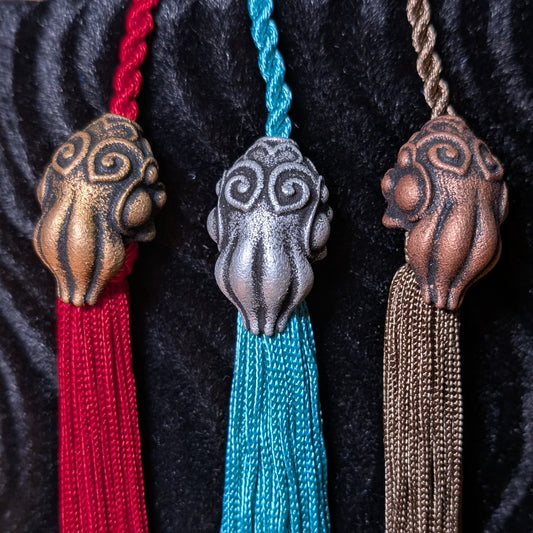 Cuttlefish Magnetic Tassel Cap