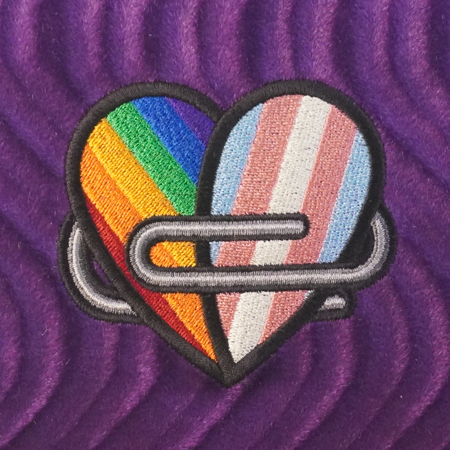 Pride Heart Clip Chapeau